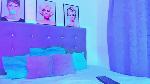 Snapshot of kimberly_thompsom chatting on December 2024 07:12:02 PM Your Queen KIM online show from December 2024 07:12:02 PM