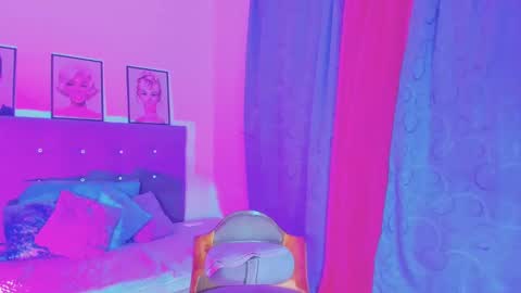 Snapshot of kimberly_thompsom chatting on December 2024 10:20:01 PM Your Queen KIM online show from December 2024 10:20:01 PM