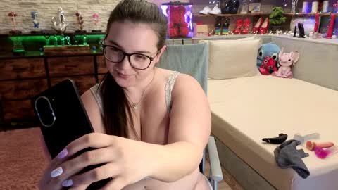 kimberlycaprice online show from April 2026 04:15:01 PM