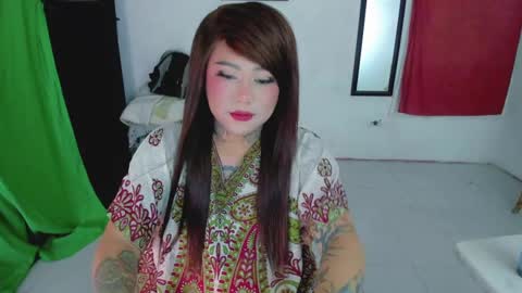 Snapshot of kimberlygati2 chatting on December 2024 01:06:02 AM Kimberly Polizzi online show from December 2024 01:06:02 AM