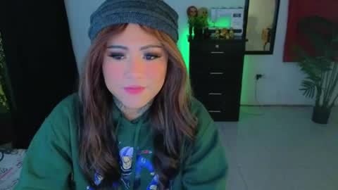 Snapshot of kimberlygati2 chatting on October 2025 02:52:01 AM Kimberly Polizzi online show from October 2025 02:52:01 AM