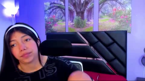 Kimberly Villalobos online show from September 2025 11:34:01 AM