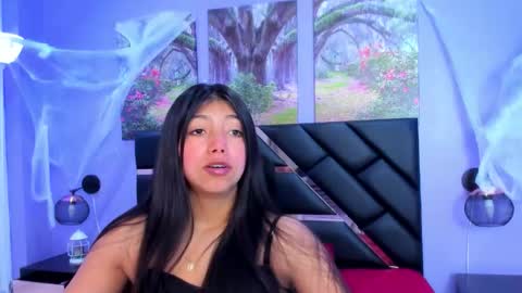 Kimberly Villalobos online show from November 2025 11:33:02 AM