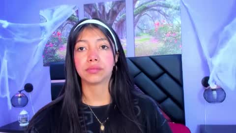 Kimberly Villalobos online show from November 2025 11:43:02 AM