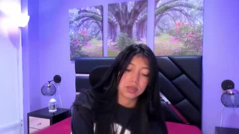 Kimberly Villalobos online show from November 2025 11:32:02 AM