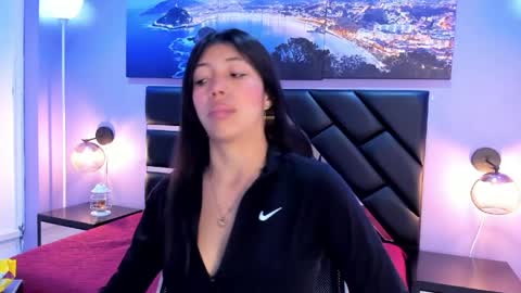 Kimberly Villalobos online show from April 2026 11:21:01 AM