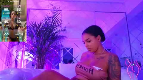 Snapshot of kimibrowny chatting on November 2025 06:16:02 AM Kim online show from November 2025 06:16:02 AM