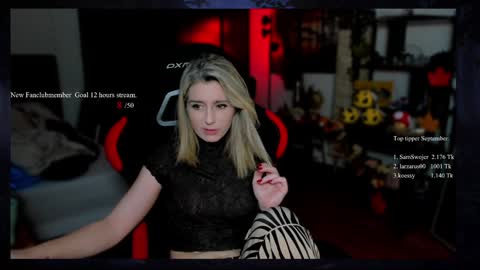 Wolfs Girl online show from September 2025 03:12:01 PM