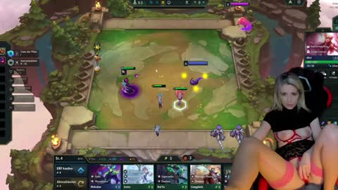 Wolfs Girl online show from September 2025 11:06:02 PM