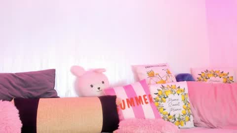 Natalie online show from May 2026 07:31:01 PM