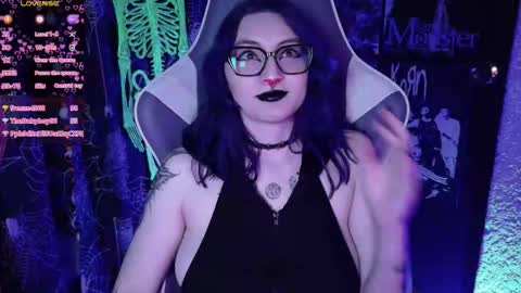 Kim Lennox online show from March 2026 03:39:01 PM