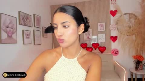 Snapshot of kimm_khalifa chatting on February 2025 09:10:01 PM Kim online show from February 2025 09:10:01 PM