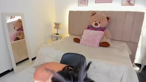 Snapshot of kimm_khalifa chatting on November 2025 08:29:01 PM Kim online show from November 2025 08:29:01 PM