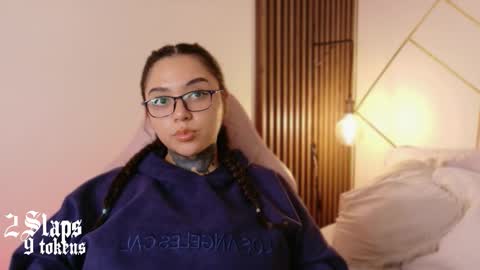     online show from February 2026 02:02:01 PM