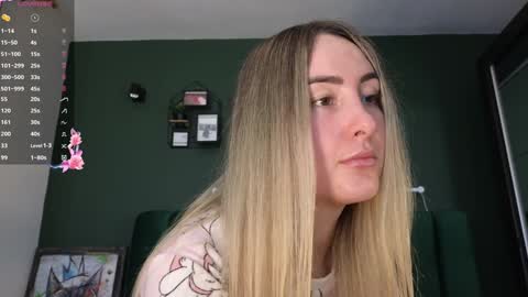 Snapshot of kimmie_ chatting on December 2024 08:00:01 PM Kimmie online show from December 2024 08:00:01 PM