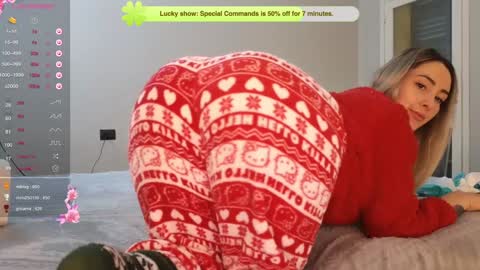 Snapshot of kimmie_ chatting on December 2024 09:53:02 AM Kimmie online show from December 2024 09:53:02 AM