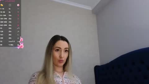 Snapshot of kimmie_ chatting on March 2025 06:54:01 PM Kimmie online show from March 2025 06:54:01 PM