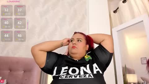 Snapshot of kimmie_kaboom_ chatting on December 2025 07:34:02 PM Karla online show from December 2025 07:34:02 PM