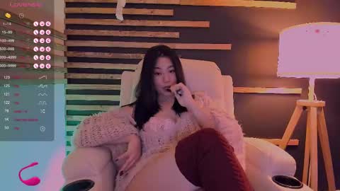 Snapshot of kimmy_chi chatting on March 2025 05:03:02 PM Lo online show from March 2025 05:03:02 PM