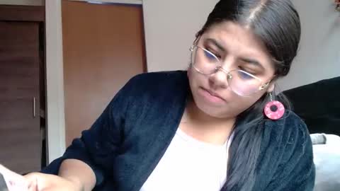 Kimmy online show from March 2025 05:13:01 PM