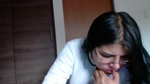 Kimmy online show from March 2025 03:29:02 PM