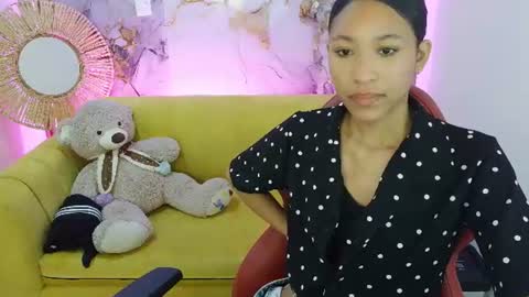 kimmy_m_ online show from June 2026 12:26:01 PM