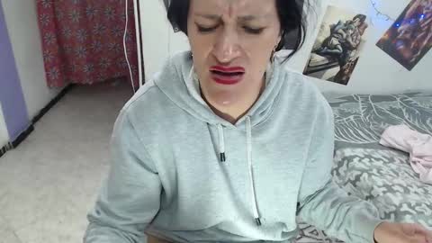 Snapshot of kimmy_sander1 chatting on December 2024 02:45:02 AM Kimmy online show from December 2024 02:45:02 AM