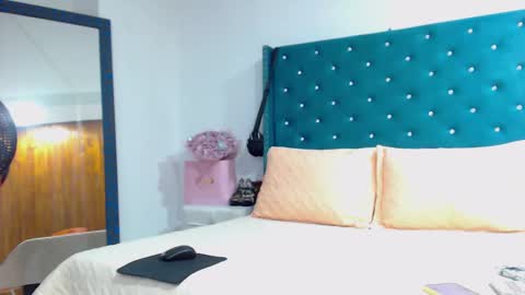 Snapshot of kimscarleth chatting on December 2025 02:45:02 PM Kim online show from December 2025 02:45:02 PM