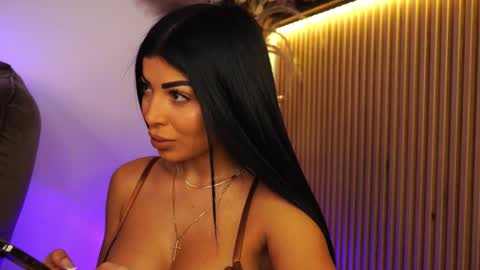 Snapshot of kimybroox chatting on October 2025 07:45:02 PM Andreea online show from October 2025 07:45:02 PM