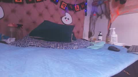 Snapshot of king_bella_ chatting on October 2025 03:10:02 AM Bella online show from October 2025 03:10:02 AM