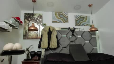 Snapshot of king_fitt_ chatting on January 2025 09:57:01 PM HOT MEN BLACK online show from January 2025 09:57:01 PM