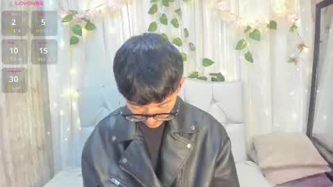 Snapshot of king_luxury1 chatting on July 2026 12:14:01 PM King online show from July 2026 12:14:01 PM