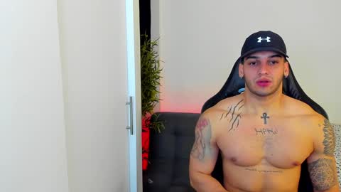 Snapshot of king_of_kings__ chatting on December 2024 04:11:01 AM king_of_kings__ online show from December 2024 04:11:01 AM