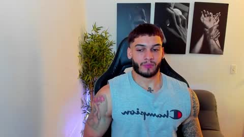 Snapshot of king_of_kings__ chatting on January 2025 03:00:02 PM king_of_kings__ online show from January 2025 03:00:02 PM