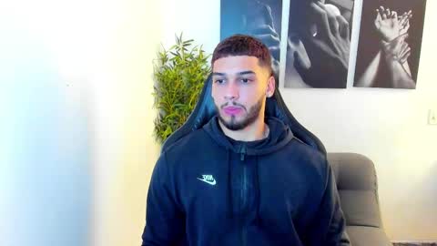 Snapshot of king_of_kings__ chatting on February 2025 02:50:01 AM king_of_kings__ online show from February 2025 02:50:01 AM