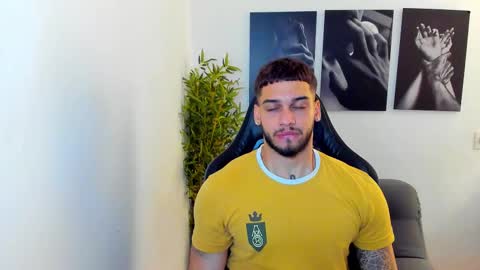 Snapshot of king_of_kings__ chatting on February 2025 03:55:02 AM king_of_kings__ online show from February 2025 03:55:02 AM