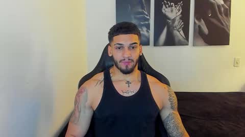 Snapshot of king_of_kings__ chatting on October 2025 01:22:01 AM king_of_kings__ online show from October 2025 01:22:01 AM