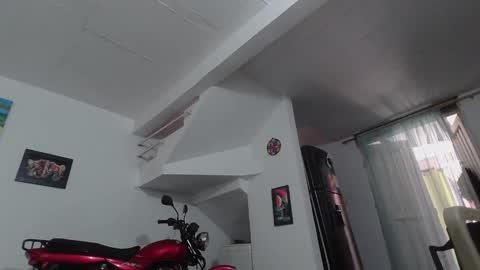 king_russo online show from October 2025 04:06:02 PM