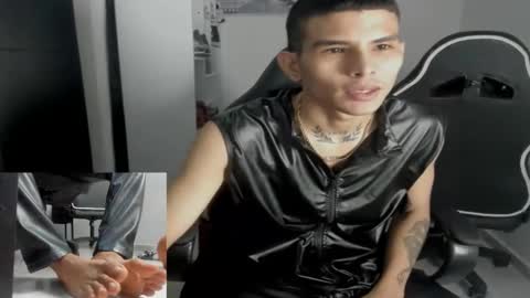 king_warlord online show from December 2025 06:27:02 PM