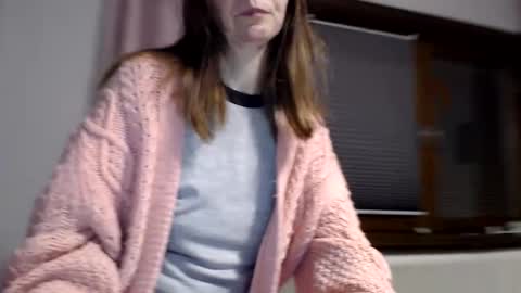 Snapshot of kingandprincess chatting on November 2025 05:12:01 PM sexysexyhotwetpinkredpussy online show from November 2025 05:12:01 PM