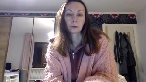 Snapshot of kingandprincess chatting on November 2025 06:57:02 PM sexysexyhotwetpinkredpussy online show from November 2025 06:57:02 PM