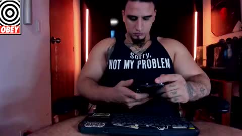 King Bear online show from December 2025 01:35:02 AM