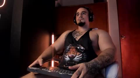 King Bear online show from February 2026 06:14:02 AM