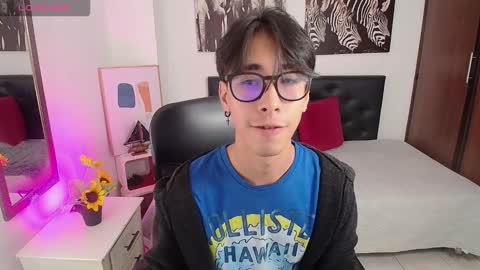 kingdanny_8 online show from November 2025 03:06:01 AM