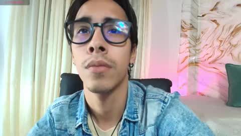 kingdanny_8 online show from February 2026 01:15:02 AM