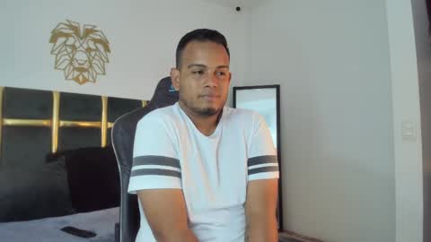 Snapshot of kingg_jay chatting on June 2026 11:45:02 AM kingg_jay online show from June 2026 11:45:02 AM