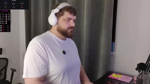 Snapshot of kingmarti chatting on December 2025 12:09:01 PM Marti online show from December 2025 12:09:01 PM