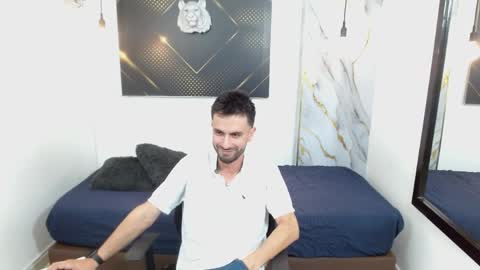 KING  online show from April 2026 06:19:01 AM