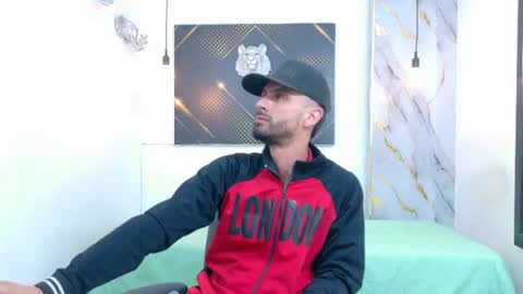 Snapshot of kingoftemptation chatting on June 2026 03:42:02 AM KING online show from June 2026 03:42:02 AM