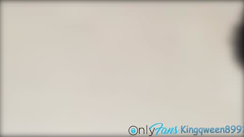 Snapshot of kingqween8991 chatting on January 2025 04:31:02 PM Qweenebony online show from January 2025 04:31:02 PM